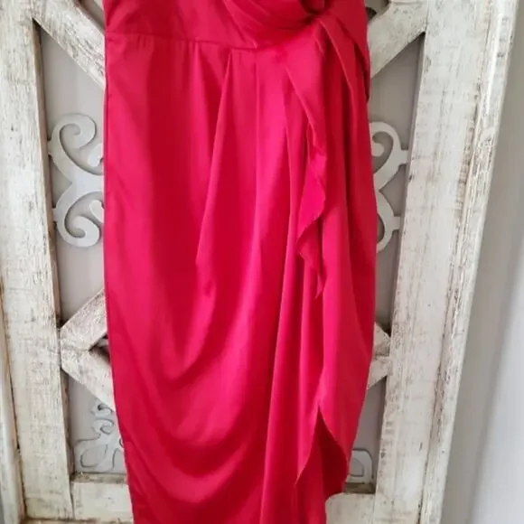 Lulu's Women's Law of Attraction Satin One-Shoulder Asymmetrical Midi Dress Red - Picture 8 of 12